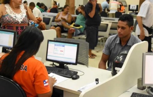 Detran abre seleção com 170 vagas e salários que podem chegar a R$ 3,8 mil