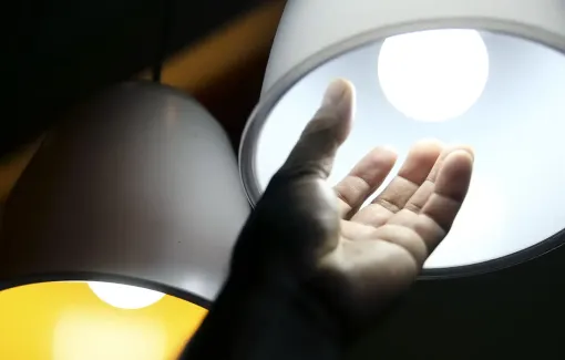 Conta de luz vai seguir na bandeira amarela em julho