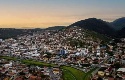 Criança de 4 anos é atingida por golpe de facão durante briga no interior da Bahia 