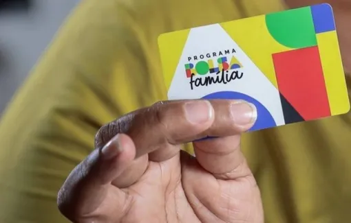 Lula anuncia reajuste do Bolsa Família