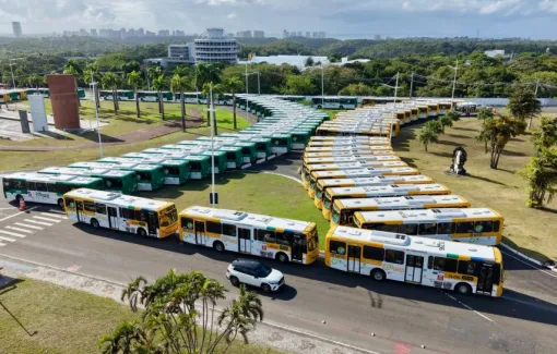  Prefeitura inicia entrega de 700 novos ônibus com ar-condicionado na maior renovação de frota da história de Salvador
