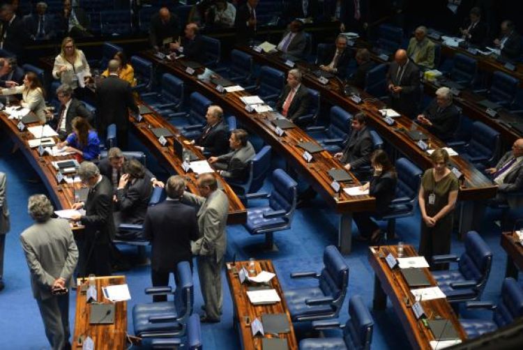 A votação do projeto que trata do financiamento de campanhas ainda não foi concluída no plenário do SenadoFabio Rodrigues Pozzebom/Agência Brasil