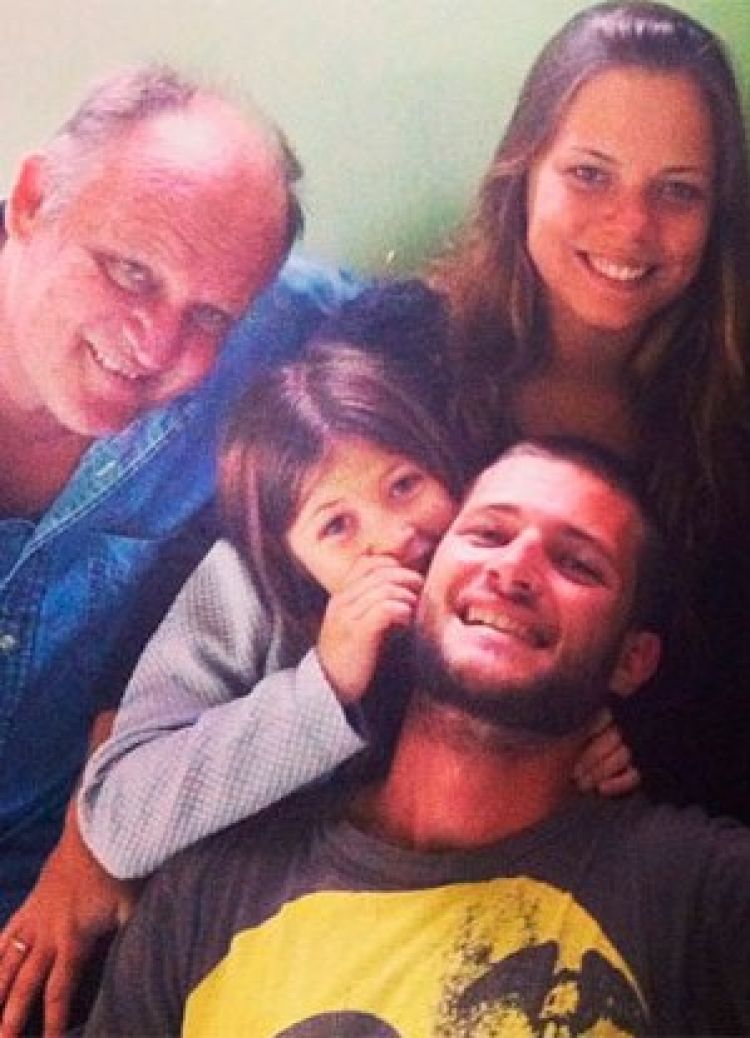 Foto: Reprodução  ( Cirano e os três filhos)