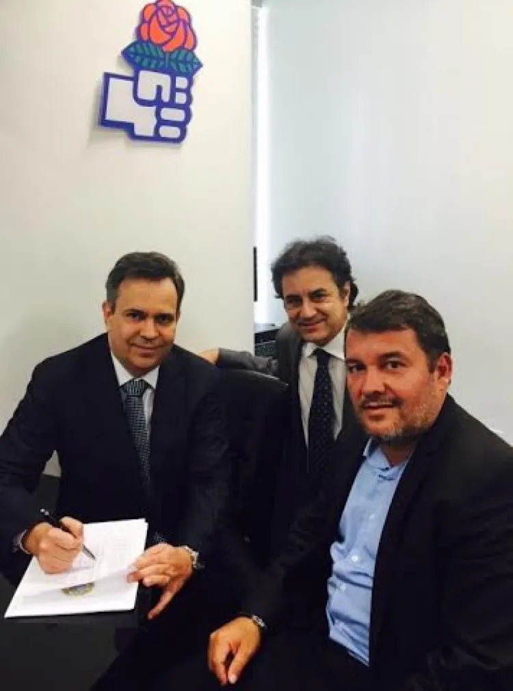 Mauro Cardim à direita do deputado federal Félix Mendonça  Júnior e  ex-deputado Federal Oziel Oliveira, em Brasília. 