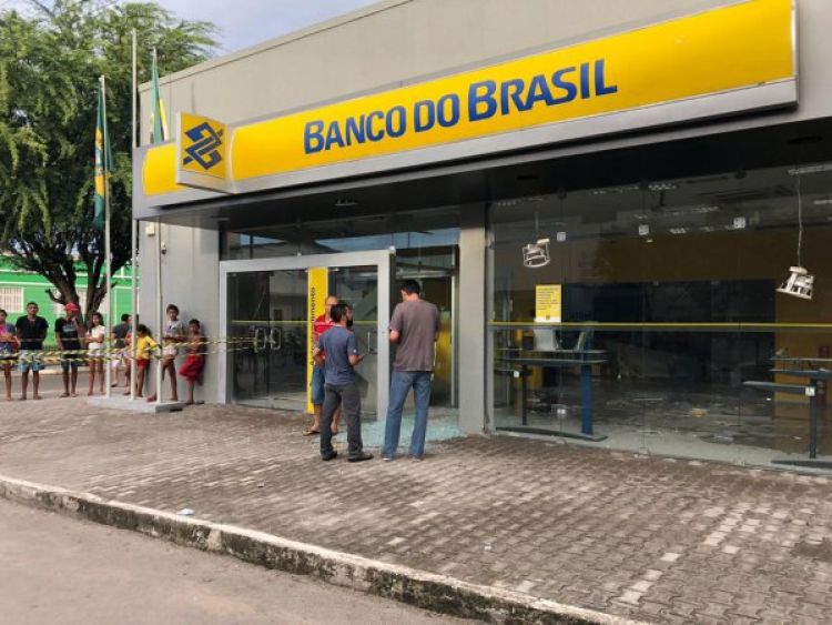 Foto: O ataque ocorreu por volta das 3h da madrugada desta terça-feira (7) no Centro de Irauçuba, no Ceará ??? Foto: Mateus Ferreira/SVM