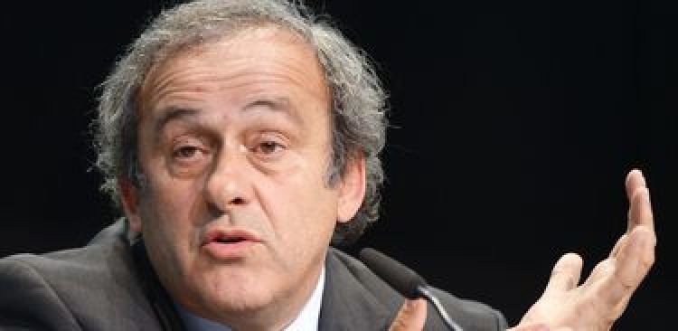 Platini, três vezes vencedor da Bola de Ouro de melhor jogador do mundo, deveria suceder Blatter como presidente da Fifa em 2016 - REUTERS/Arnd Wiegmann/File Photo/Direitos Reservados
