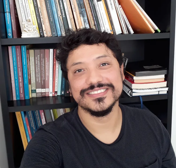 
O doutor em Saúde Pública Vladimir Arce participa de live sobre a importância do SUS no combate a Covid-19 (Foto: Divulgação)