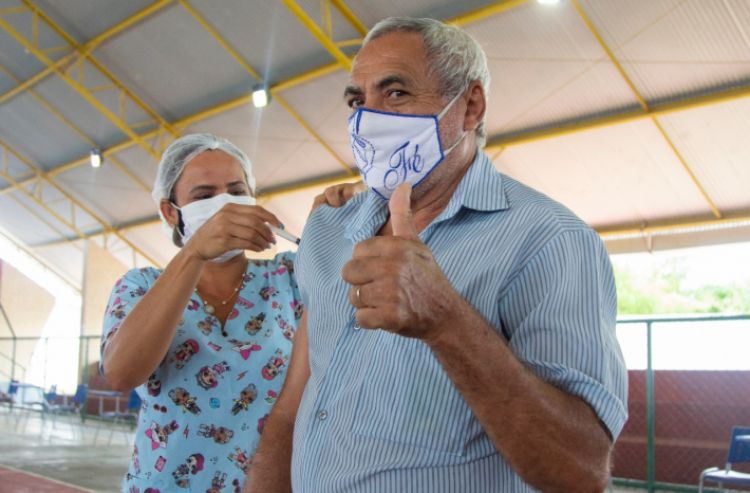 Covid-19: Lauro de Freitas imunizou idosos com 60 anos ou mais neste sábado (17)