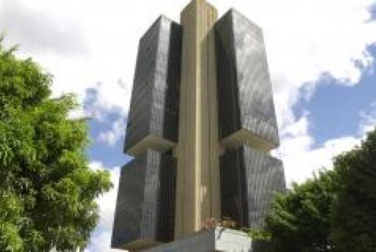 
Sede do Banco Central vista do jardim