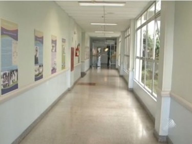 Criança internada com Guillain-Barré em Feira melhora com medicamento.
(Foto: Reprodução/TV Bahia)
