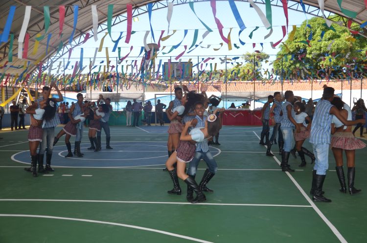 Foto Moura Positivo/Portal Abrantes do grupo Live Dance